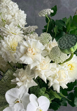 Luna - White Flower Bouquet